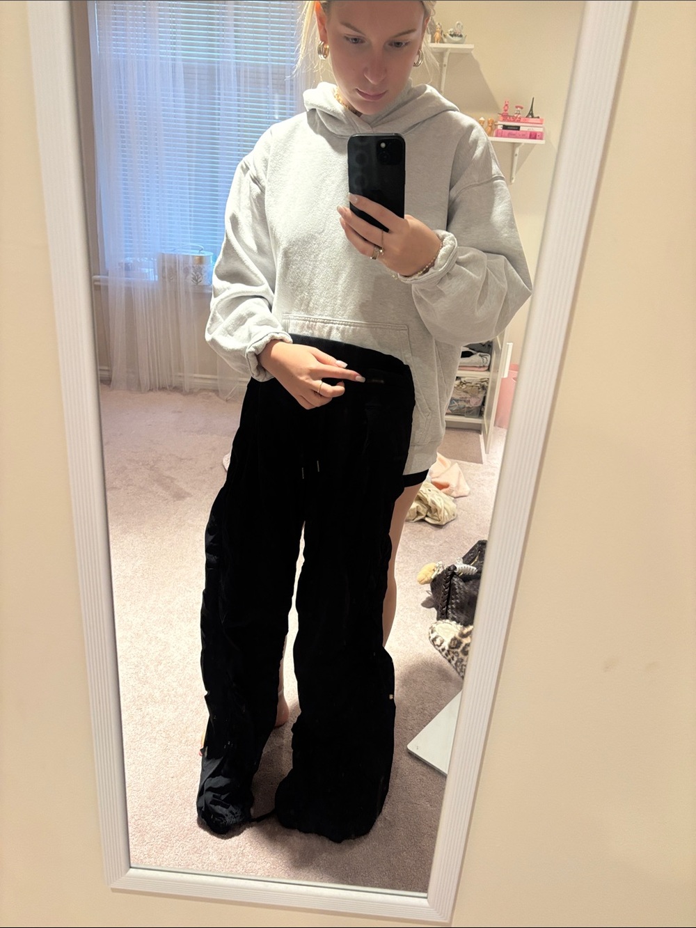 Lululemon pants - Picture 2 of 3